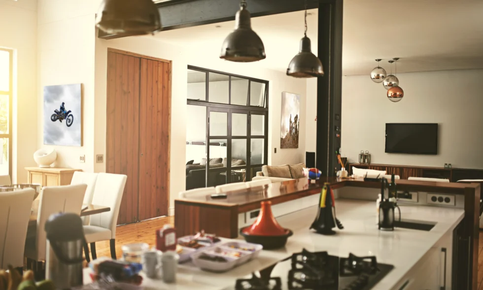 COCINA ABIERTA AL SALÓN